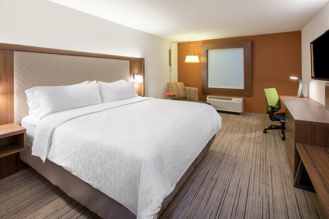 Holiday Inn Express & Suites - Canton By Ihg Extérieur photo