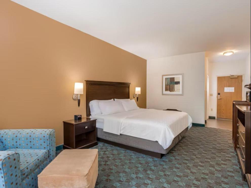 Holiday Inn Express & Suites - Canton By Ihg Extérieur photo